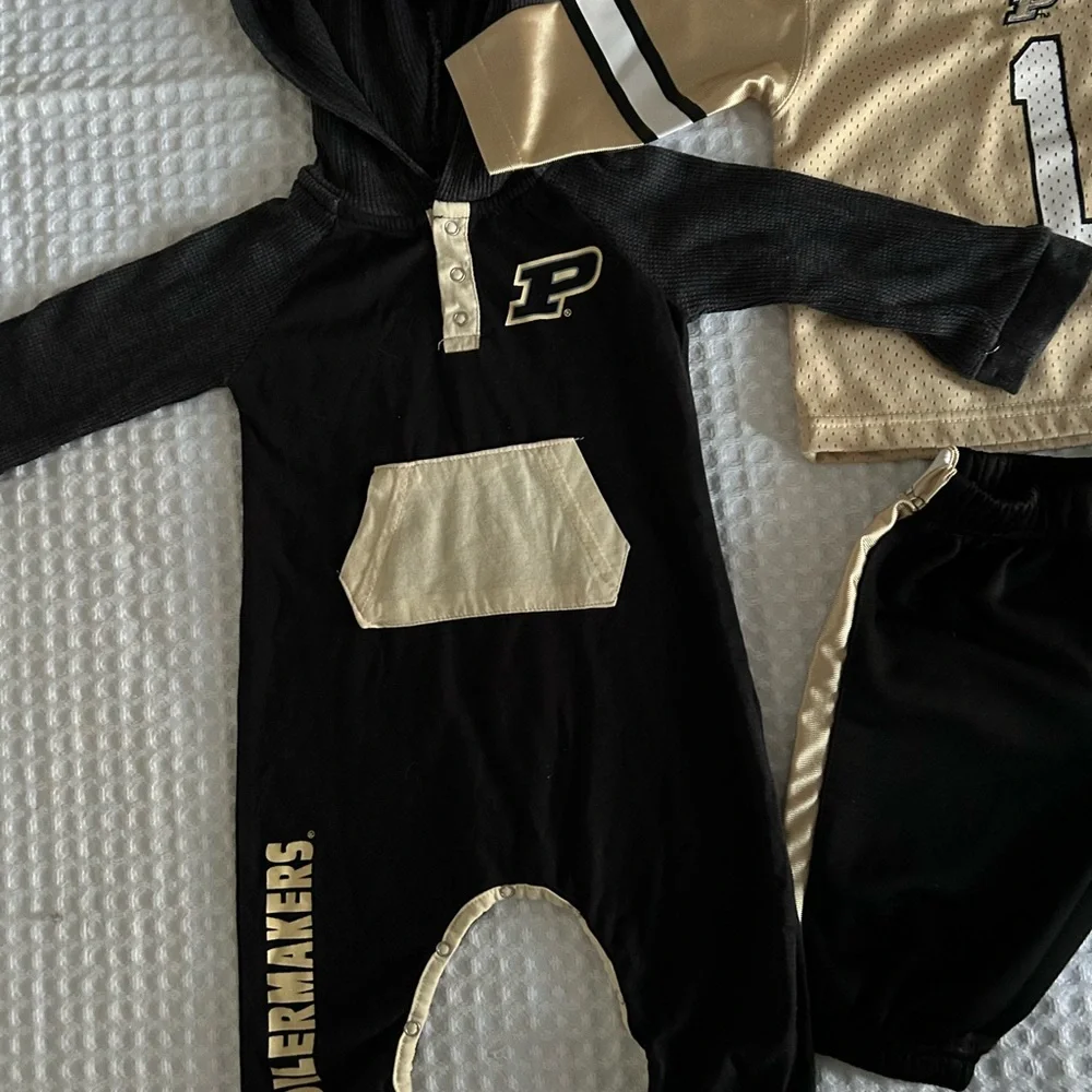 Purdue Kids four Piece Set - Black, Gold, Gray - Picture 4 of 7